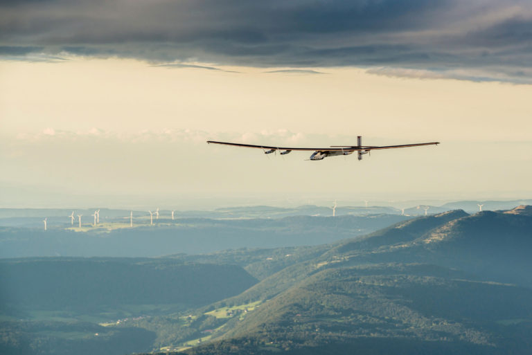 The first solar-powered aircraft to fly around the planet without the use of fuel